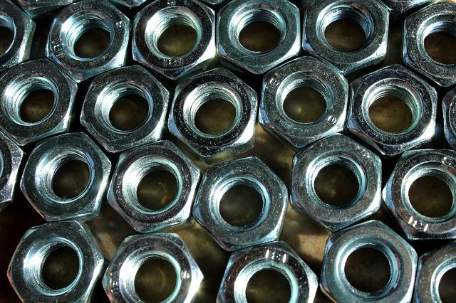 Dobieramy części zamienne do wind hotelowych 